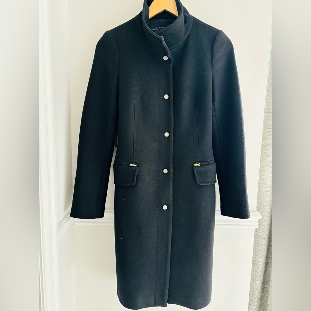 In good condition Zara Trench coat .